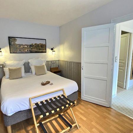 Logis Hotel Du Cygne Bracieux Eksteriør bilde