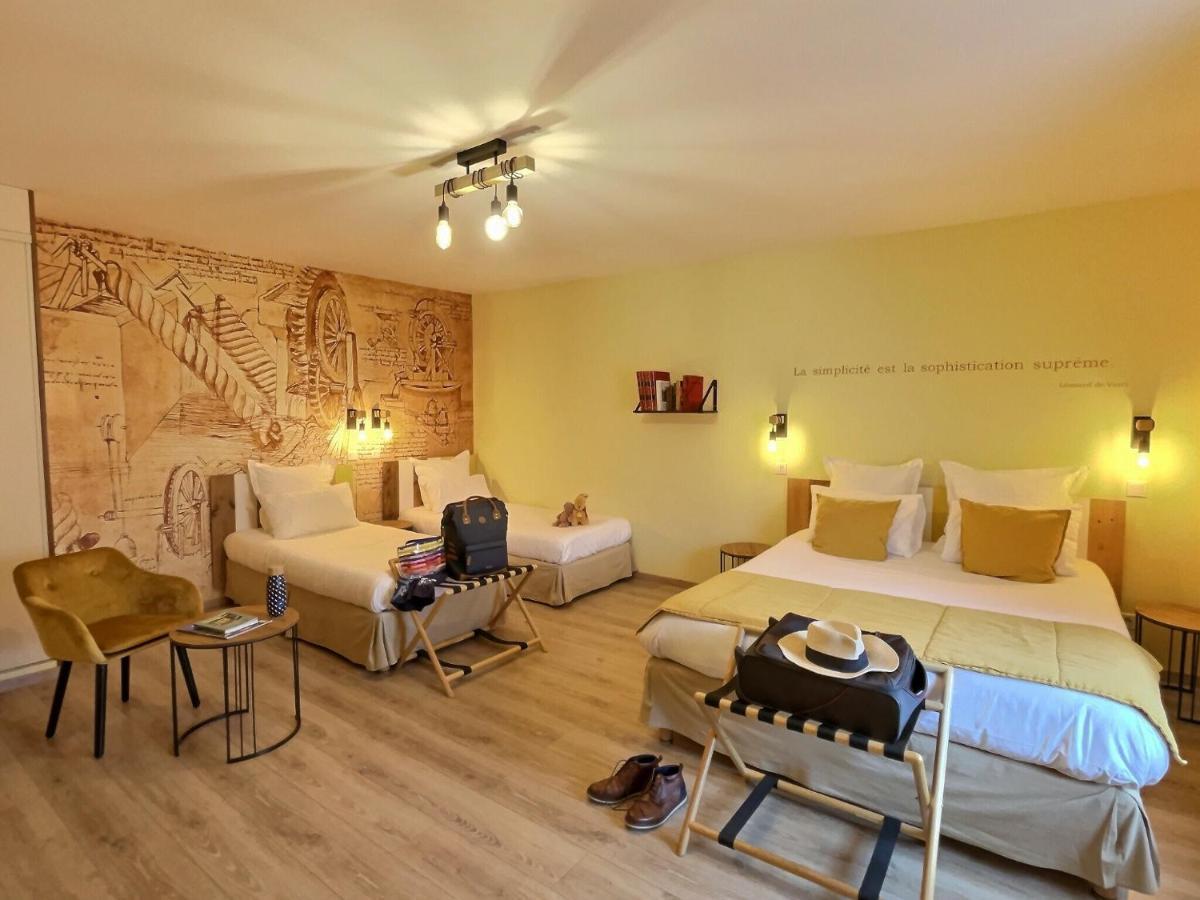 Logis Hotel Du Cygne Bracieux Eksteriør bilde