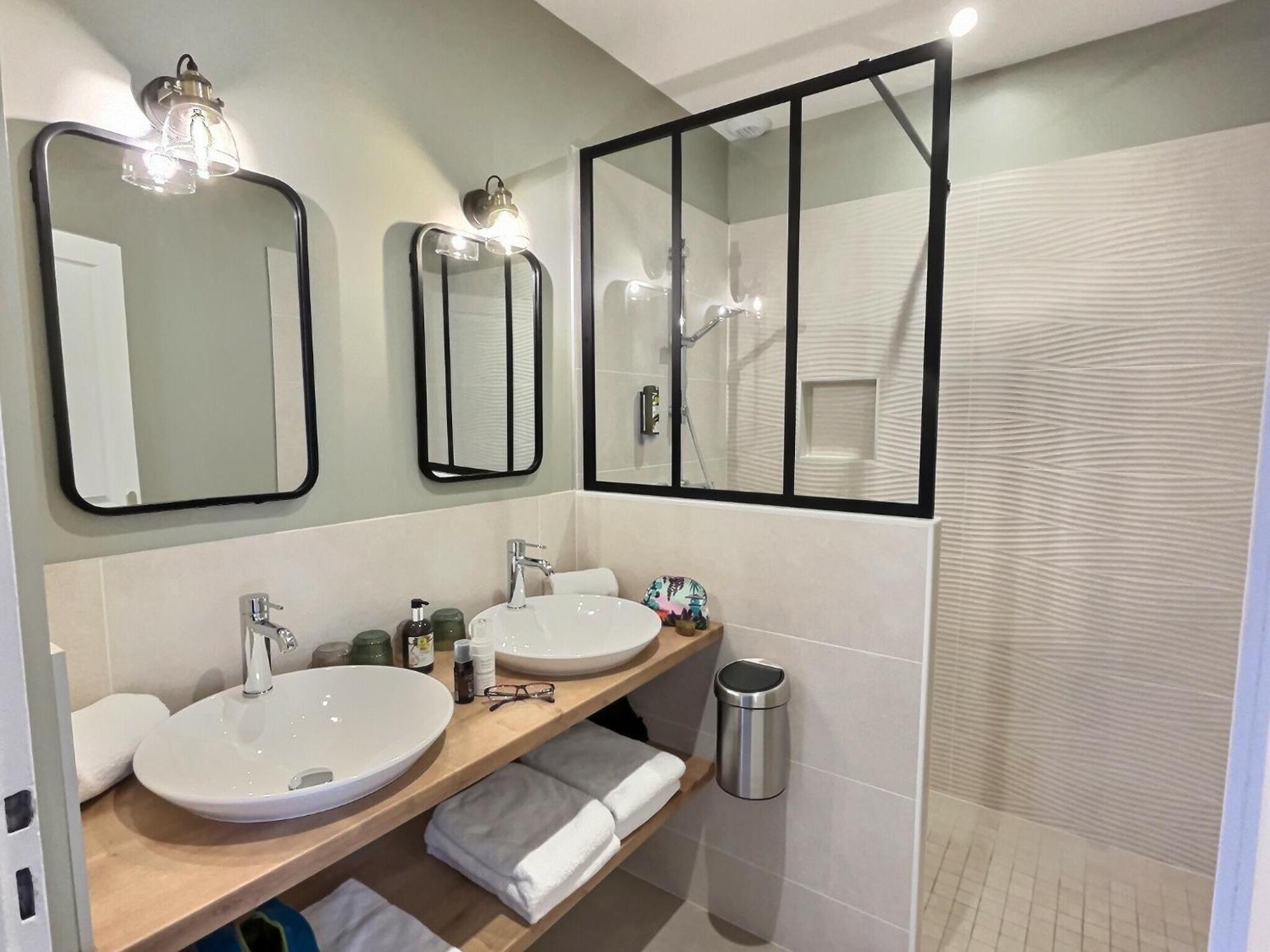 Logis Hotel Du Cygne Bracieux Rom bilde